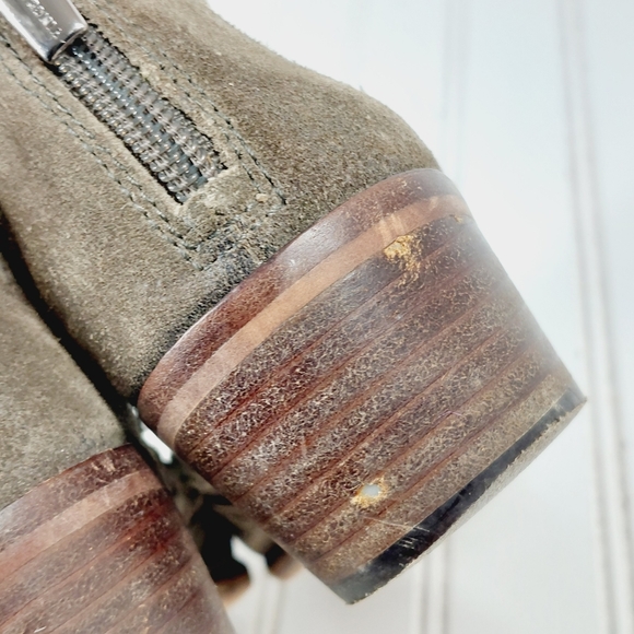 Vince Camuto Prasata Taupe Suede Back Zip Pump Heels Ankle Booties I313 - Picture 11 of 12